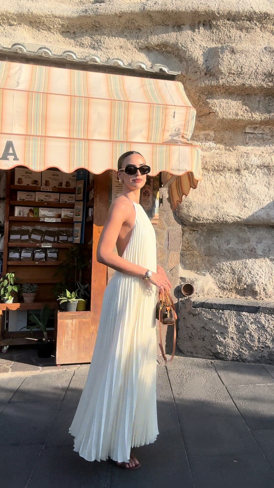 Elegant Off White Halter Pleated Maxi Dress - WOOLX