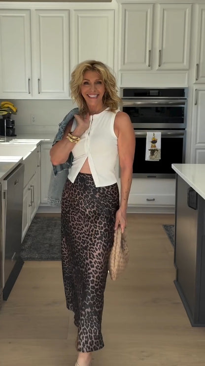 Chic Leopard - Print Maxi Skirt - WOOLX