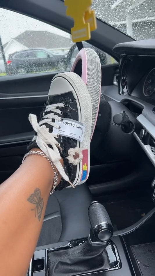 Chic Canvas Sneakers With Decorative Elements - WOOLX