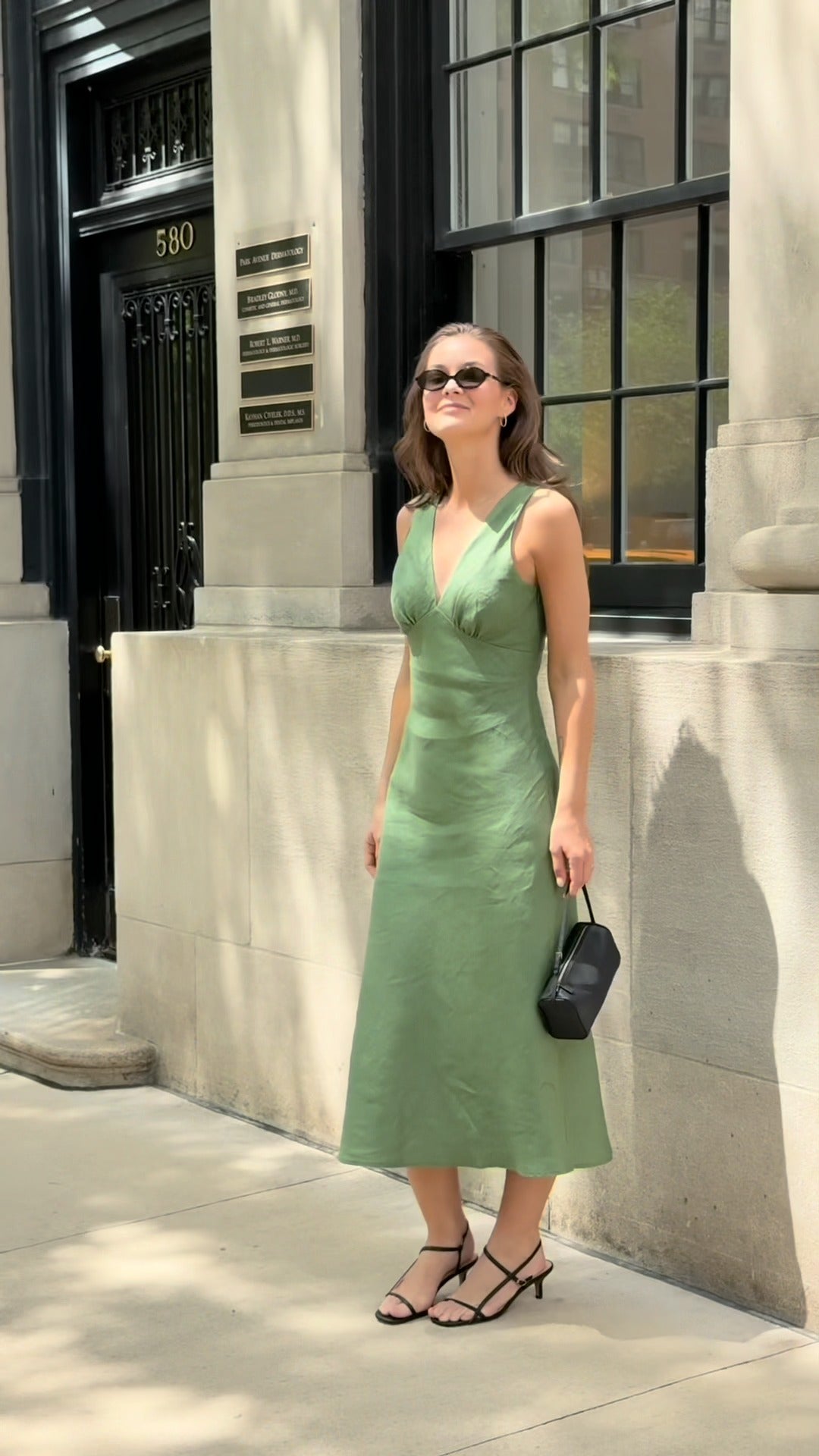 Elegant Green Sleeveless Midi Dress - WOOLX
