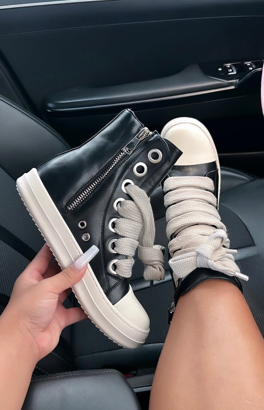 Thick Laced Boots - WOOLX