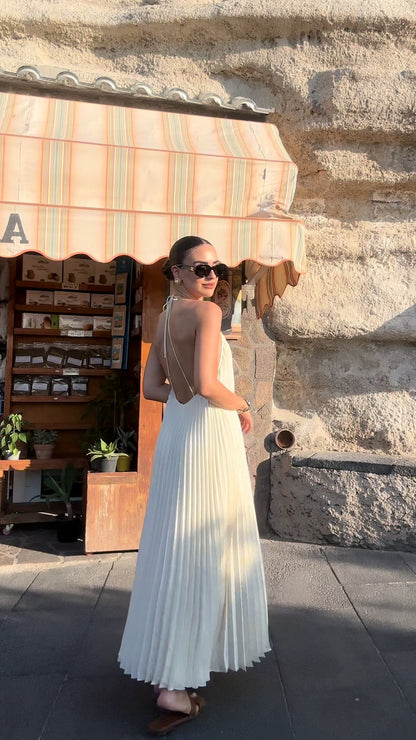 Elegant Off White Halter Pleated Maxi Dress - WOOLX
