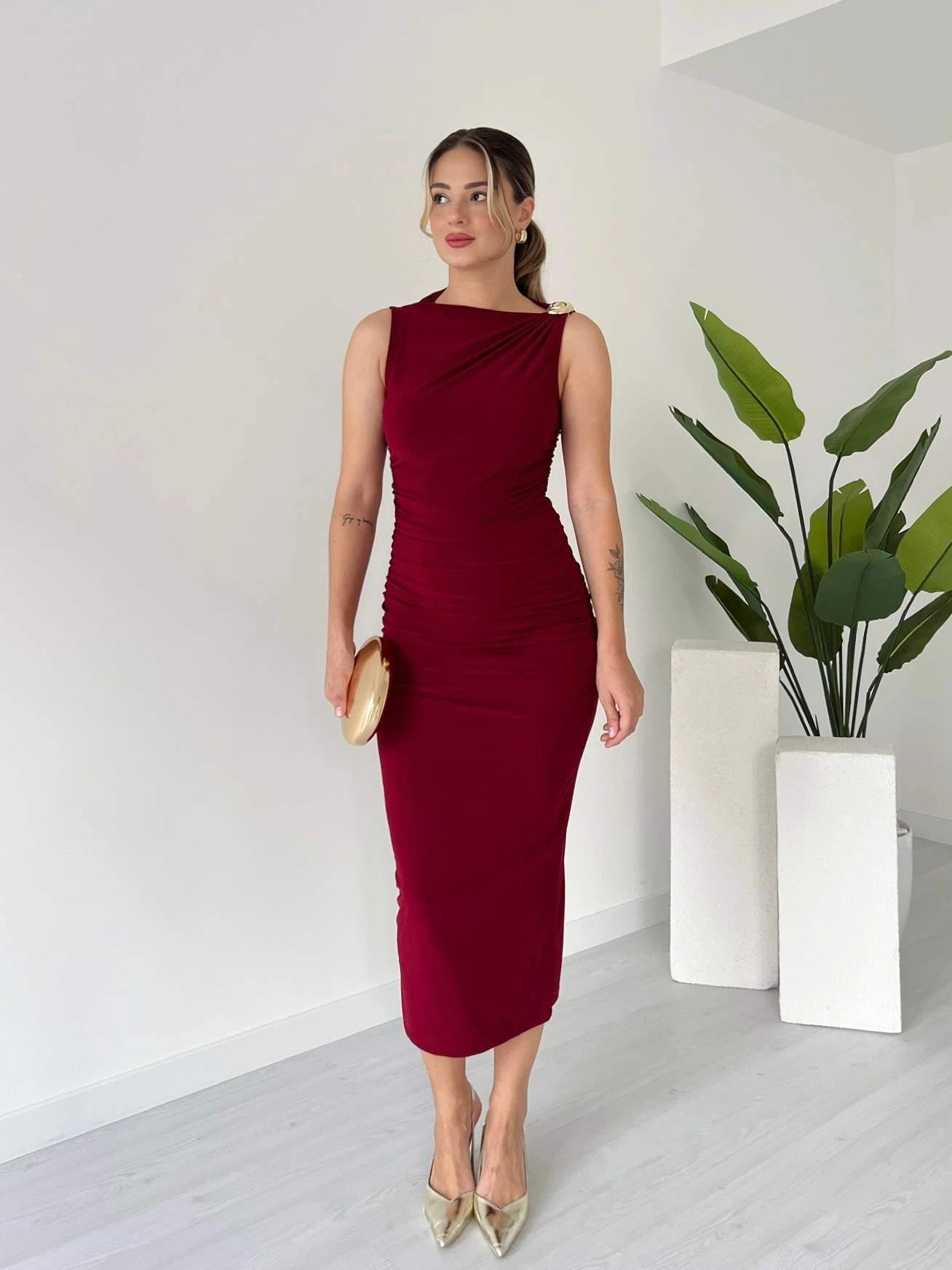 Burgundy Asymmetric Neck Ruched Sheath Midi Dress - WOOLX