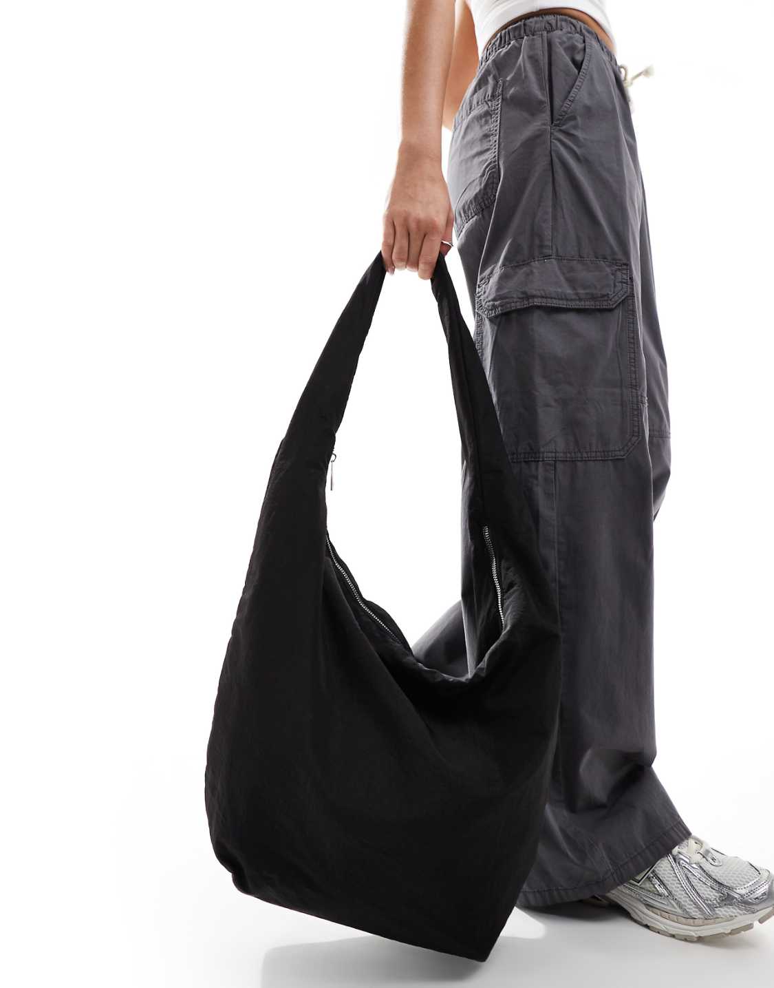 WOOLX DESIGN Large Slouchy Sling Tote Bag In Black - WOOLX