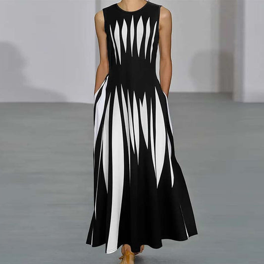 Trendy Round Neck Sleeveless Maxi Dress