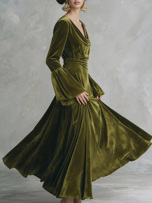Elegant Retro Solid Color Flared Sleeve Velvet Maxi Dress